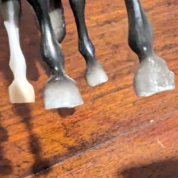 Breyer Appaloosa model horse - Picture 10 of 13